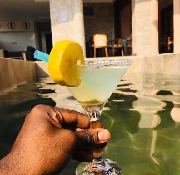 Otel Résidence Hôtelière Le Jomonia