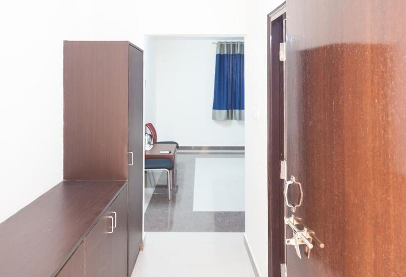 هتل Treebo Trip Annaya Royals Lucknow