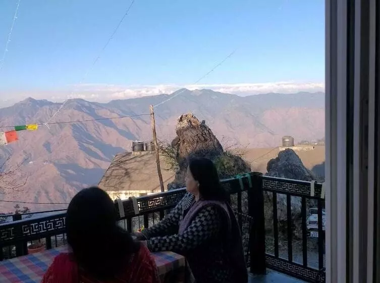 ベッドアンドブレックファースト Himalayan View Stay