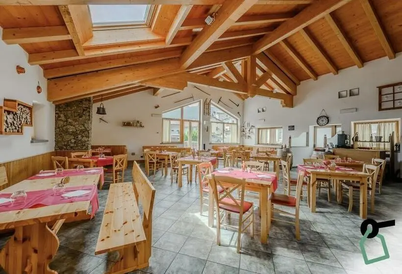ホテル Hotiday Bormio Valdidentro