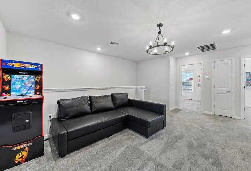 16049 Blue Wave Way