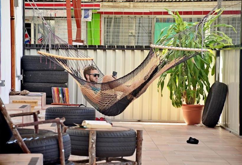 Arenal Container Hostel