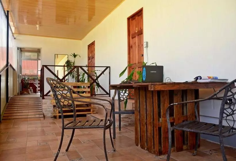 Arenal Container Hostel