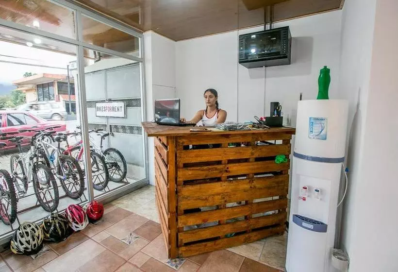 Arenal Container Hostel