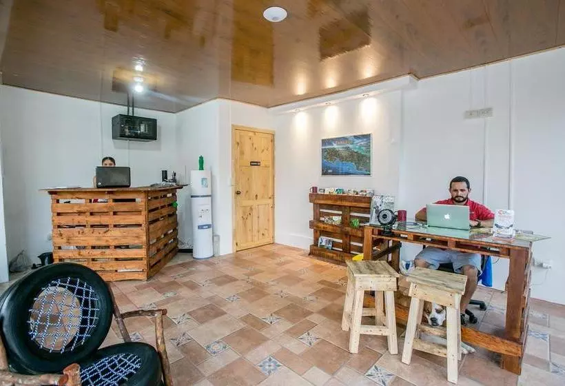 Arenal Container Hostel