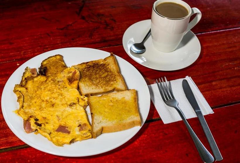 Arenal Container Hostel