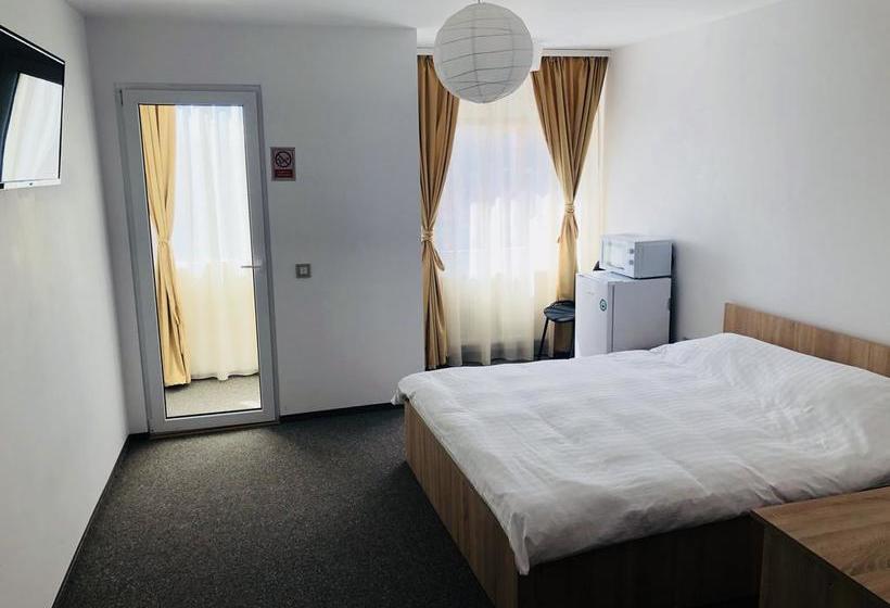 مبيت وإفطار Academia De Arhitectura