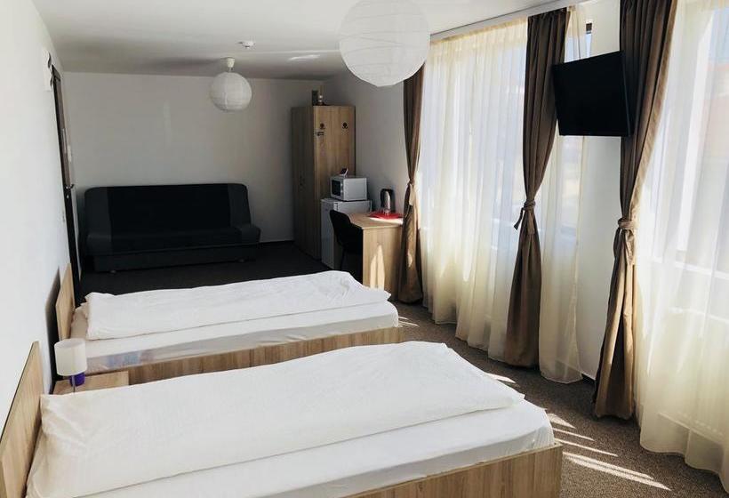 مبيت وإفطار Academia De Arhitectura