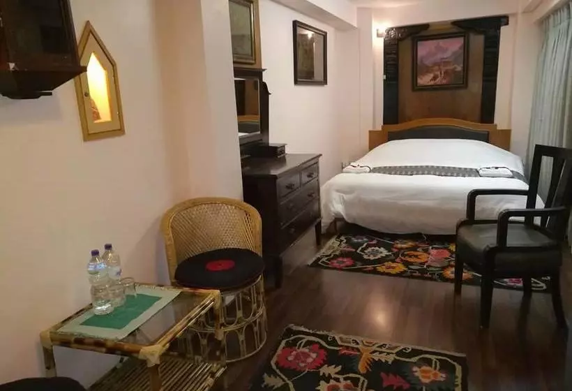 تختخواب و صبحانه Green Tara Heritage Home