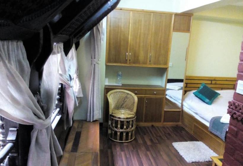 تختخواب و صبحانه Green Tara Heritage Home