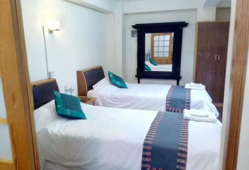 تختخواب و صبحانه Green Tara Heritage Home