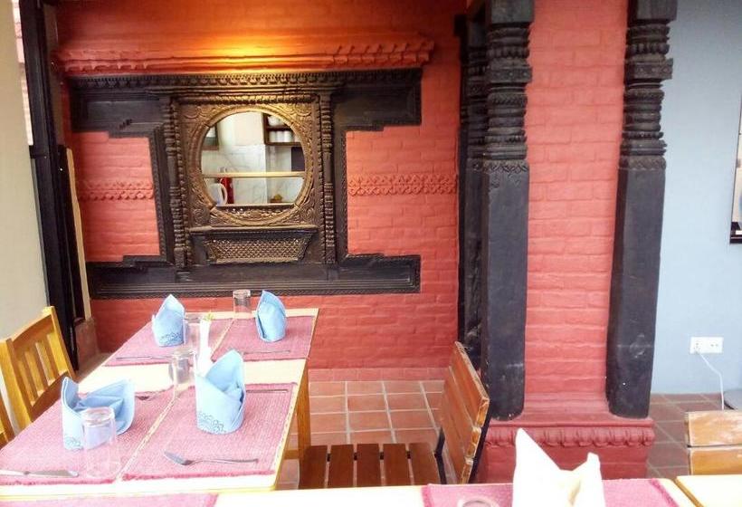 تختخواب و صبحانه Green Tara Heritage Home