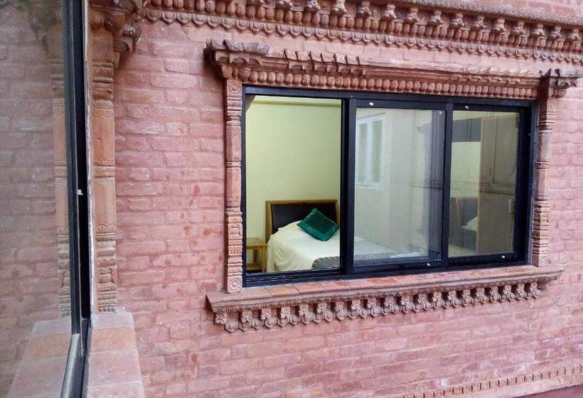 تختخواب و صبحانه Green Tara Heritage Home