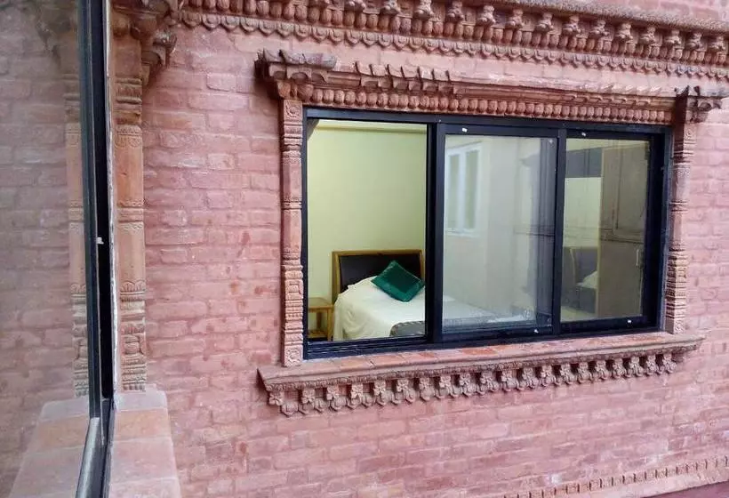 تختخواب و صبحانه Green Tara Heritage Home