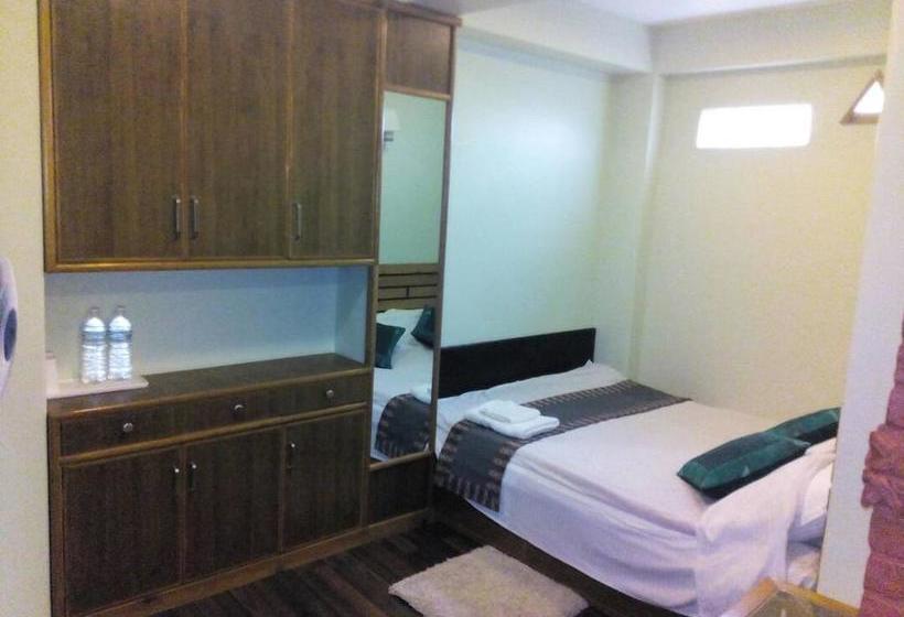 تختخواب و صبحانه Green Tara Heritage Home