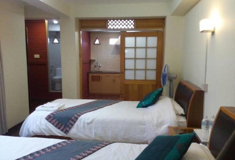 تختخواب و صبحانه Green Tara Heritage Home