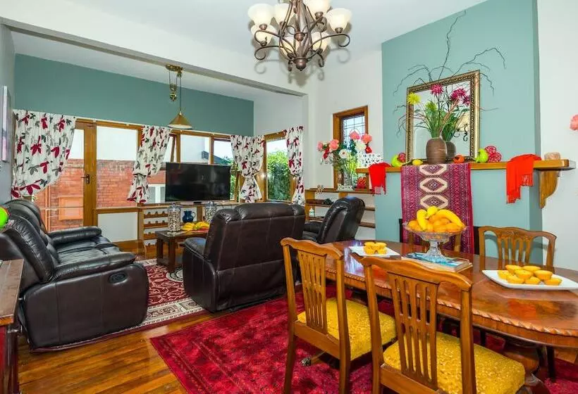 Aamiaismajoitus (B&B) The Sanctuary Beach Side And Spa