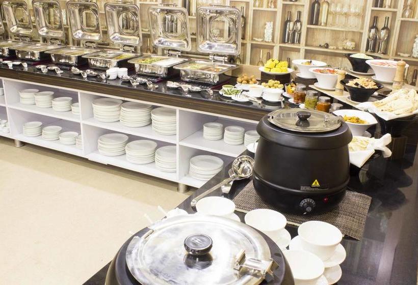 בית מלון כפרי Cygnett Inn