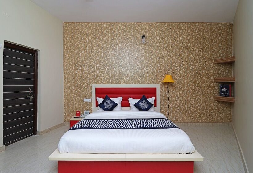 Hotel Fabexpress Gross Plaza