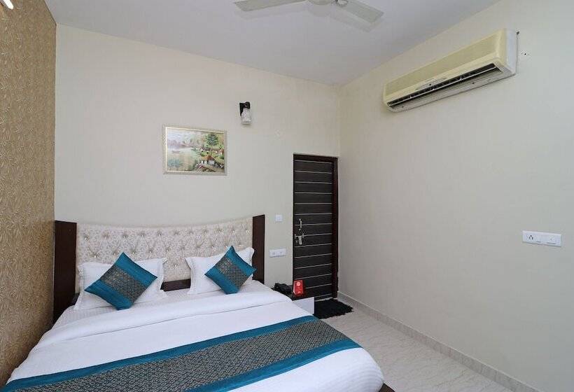 Hotel Fabexpress Gross Plaza