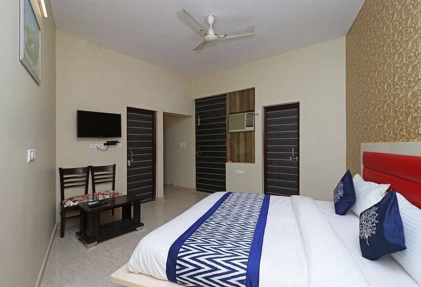 Hotel Fabexpress Gross Plaza