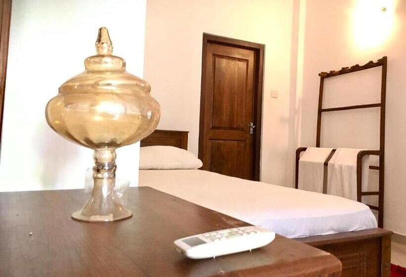 فندق Galle Camellia