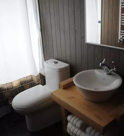 هتل Hostal Buena Tierra