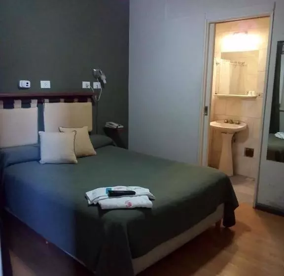 Hotel Petit