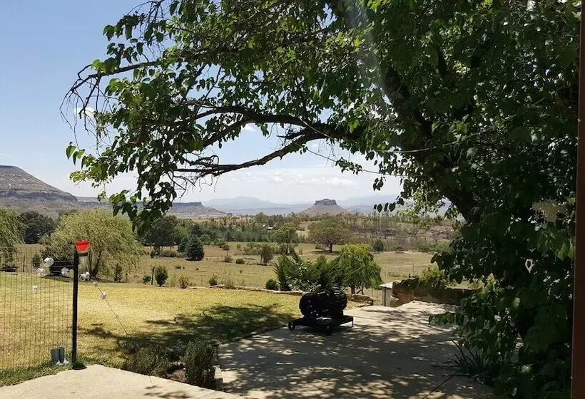 ホテル The Fat Mulberry Guest Farm