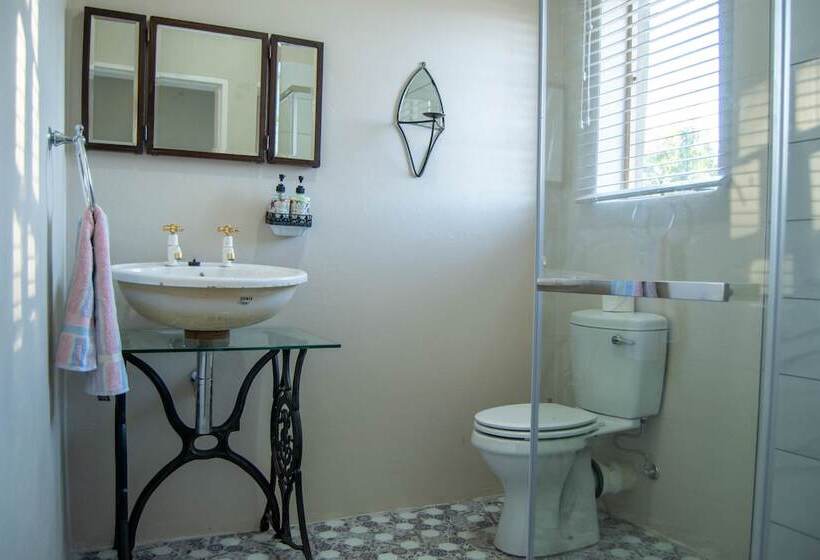 فندق The Fat Mulberry Guest Farm