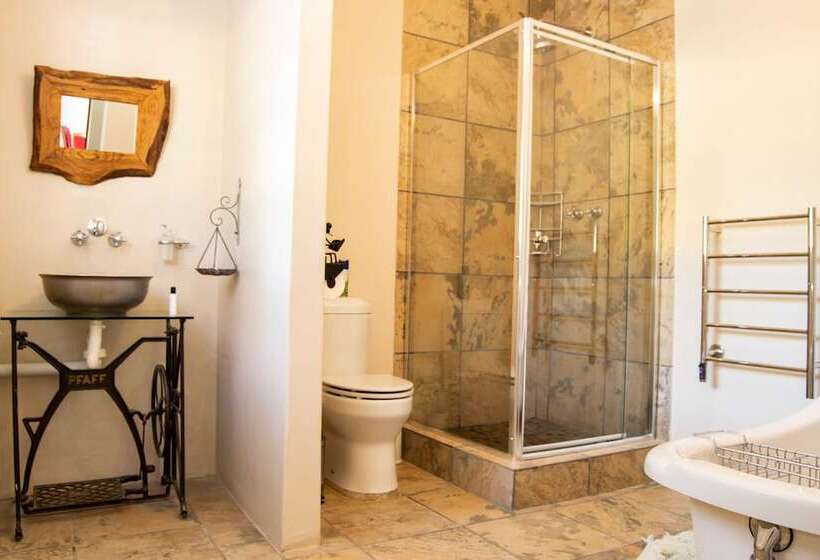 فندق The Fat Mulberry Guest Farm