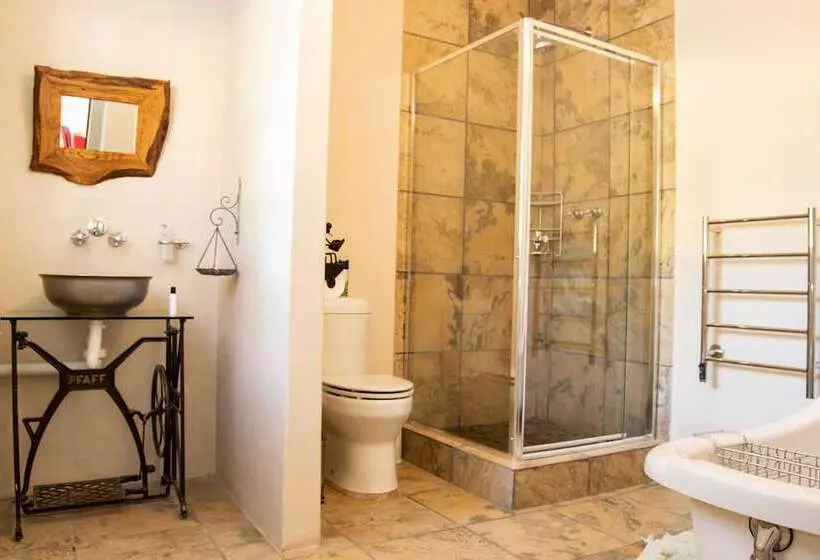 ホテル The Fat Mulberry Guest Farm