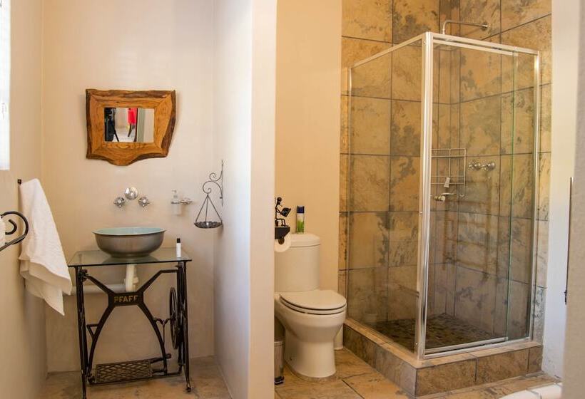 فندق The Fat Mulberry Guest Farm