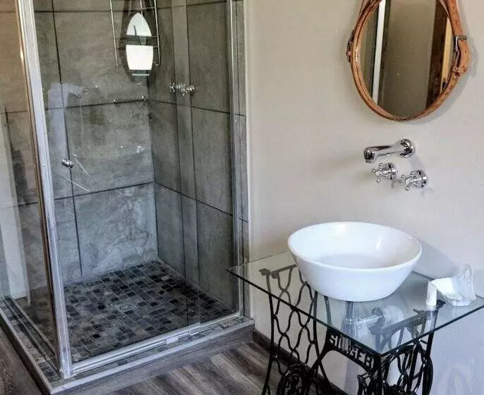 ホテル The Fat Mulberry Guest Farm