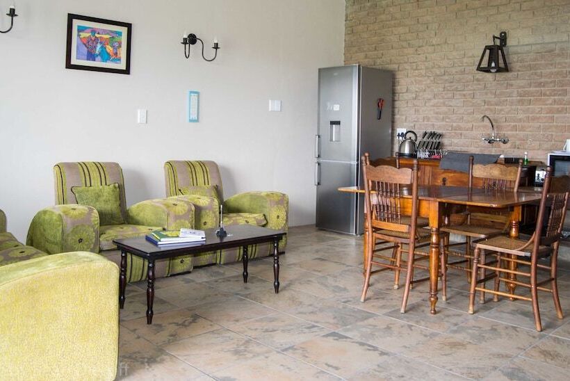 فندق The Fat Mulberry Guest Farm