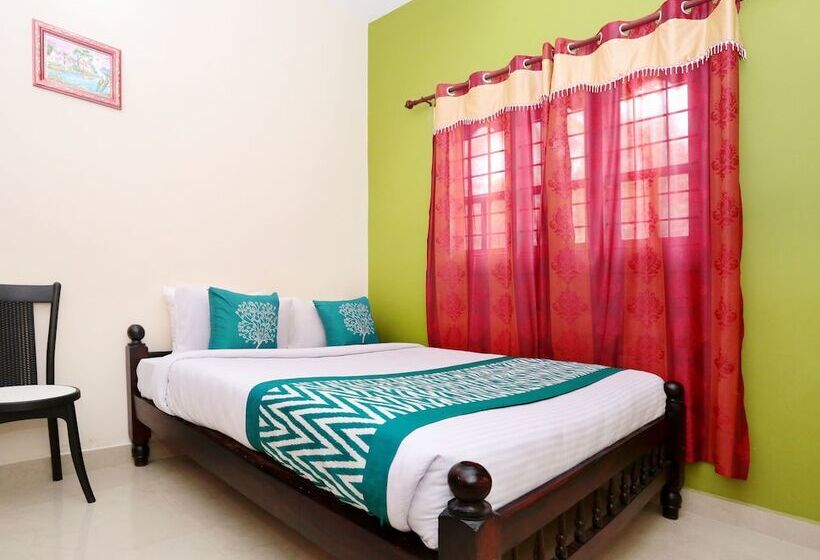 Oyo 10421 La Flora Resorts