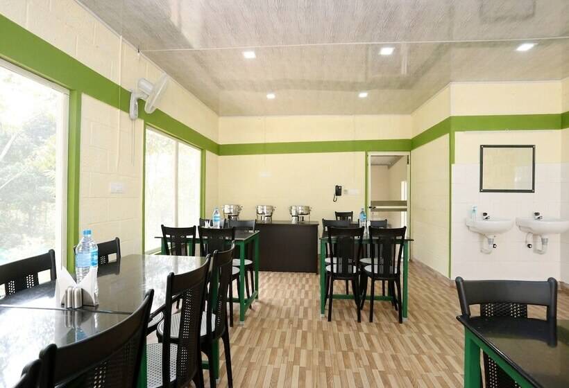 Oyo 10421 La Flora Resorts