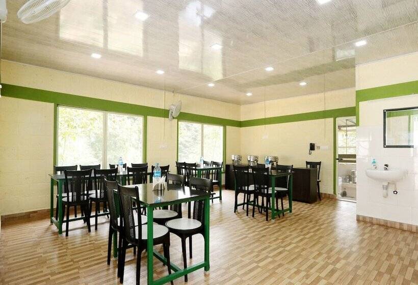 Oyo 10421 La Flora Resorts