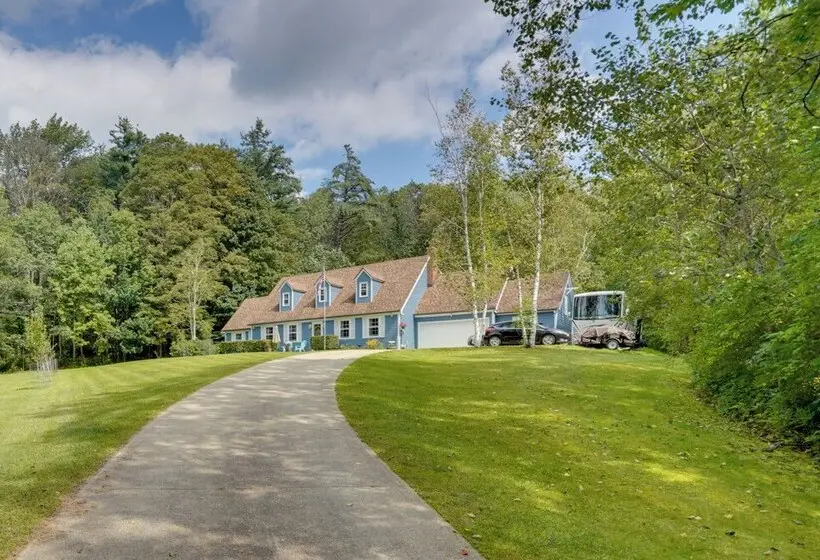 Pittsfield Home W/ Deck   12 Mi To Jiminy Peak!