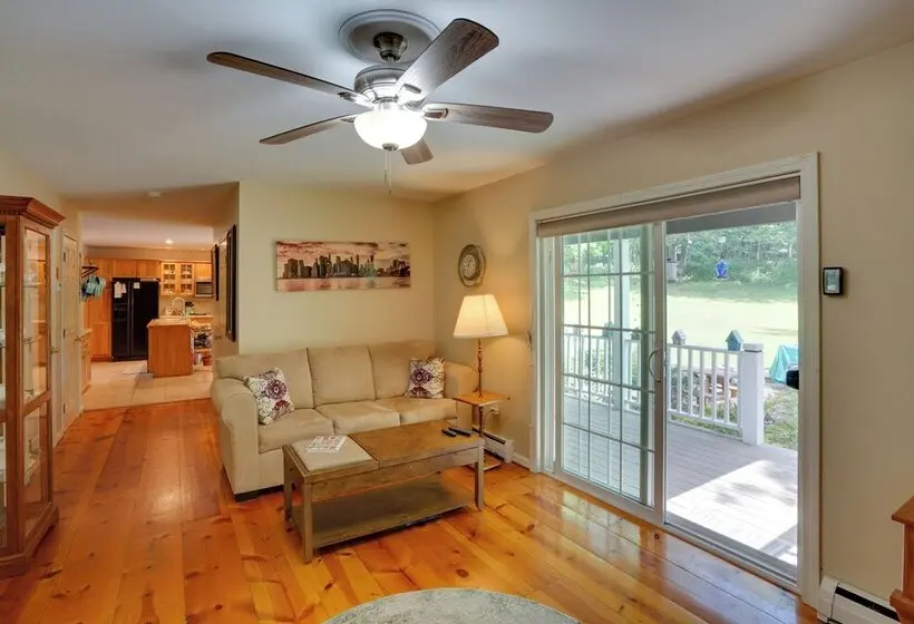 Pittsfield Home W/ Deck   12 Mi To Jiminy Peak!