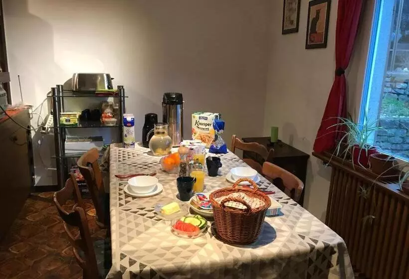 Aamiaismajoitus (B&B) Bed N Breakfast Obermumpf