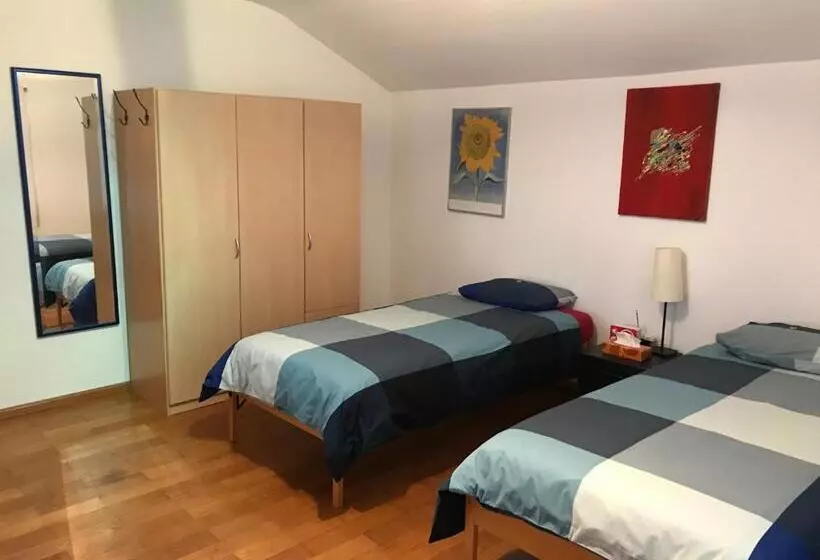 Aamiaismajoitus (B&B) Bed N Breakfast Obermumpf