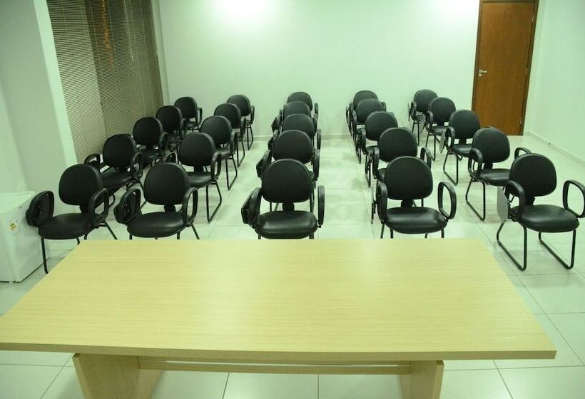 בית מלון כפרי Flamboyant