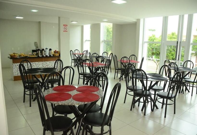 בית מלון כפרי Flamboyant