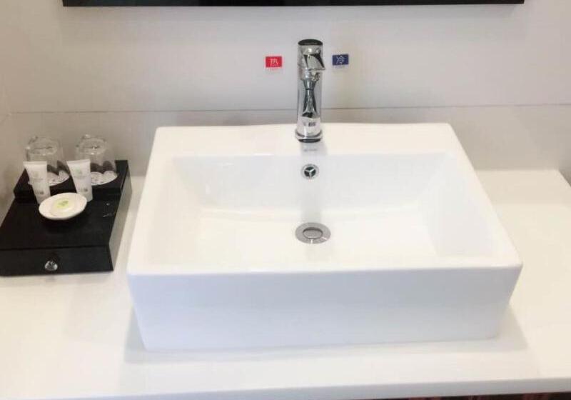 فندق Greentree Alliance Dali Xiaguan Area Jianshe Road Tai An Metro