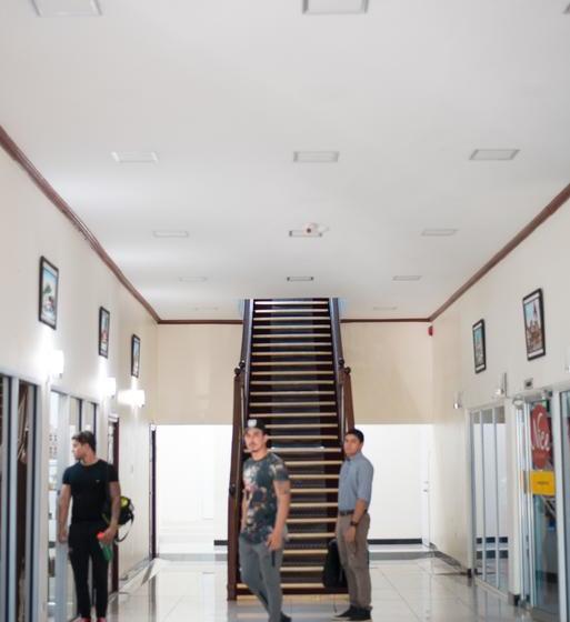 هتل Status International