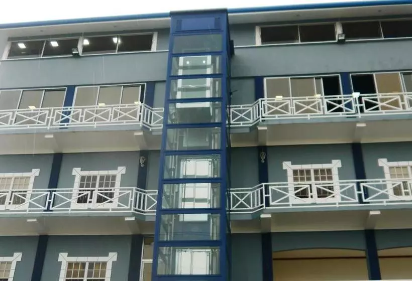 هتل Status International