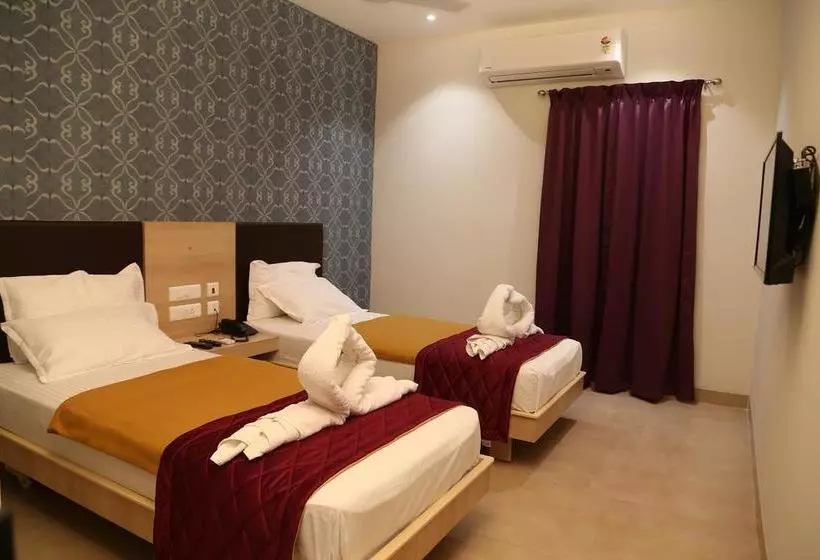 Hotelli The Palm Residency  Ariyanoor