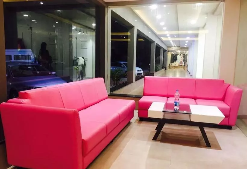 Hotelli The Palm Residency  Ariyanoor