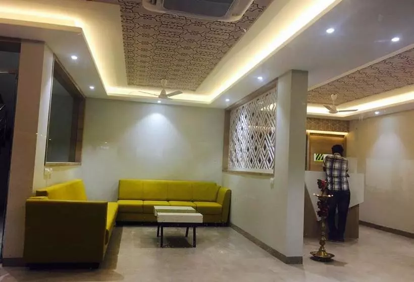 Hotelli The Palm Residency  Ariyanoor